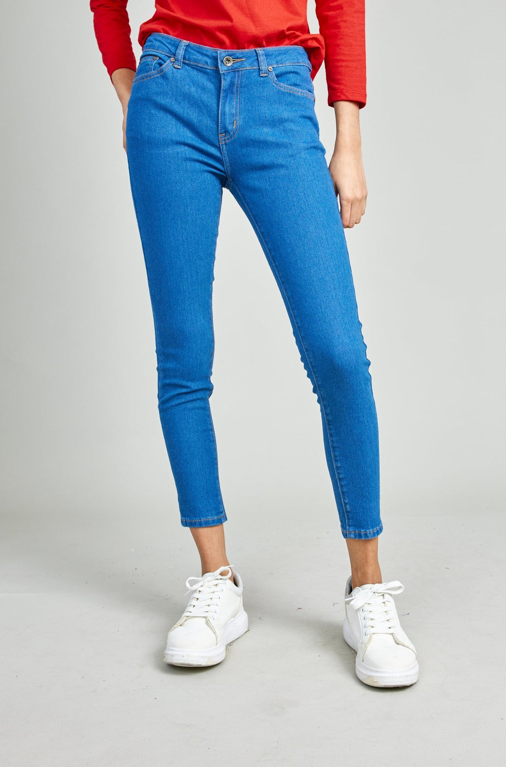 Medium Wash Skinny Cropped Jeans